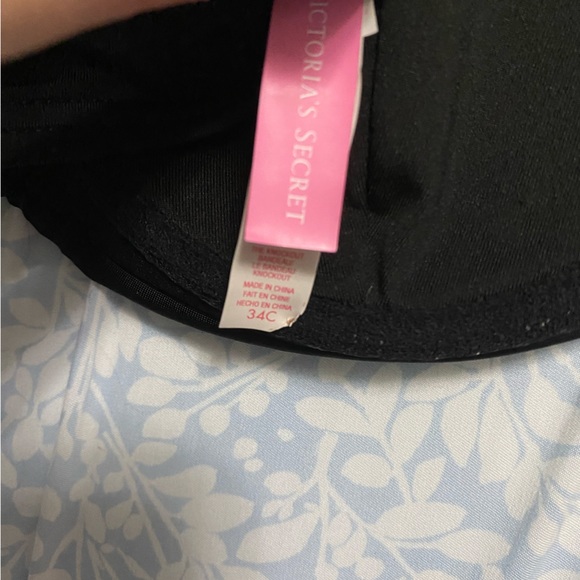 Victoria’s Secret Black Bandeau Bathing suit TOP - Picture 2 of 3